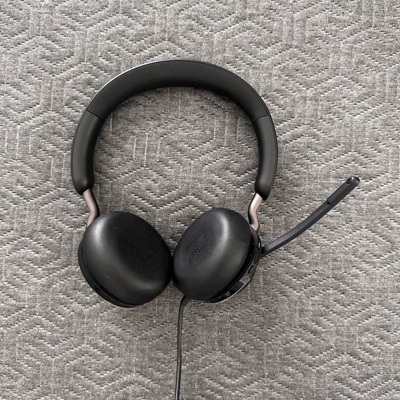 Headset with mic and keyboard - Picture 2 of 9